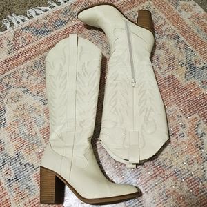 Knee High Cowgirl Boots Size 7